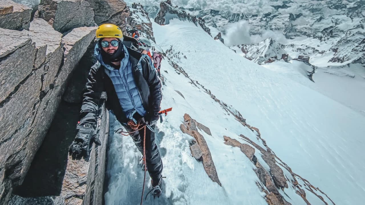 Climbing the Grand Paradis, surrounded by breathtaking glacier panoramas.