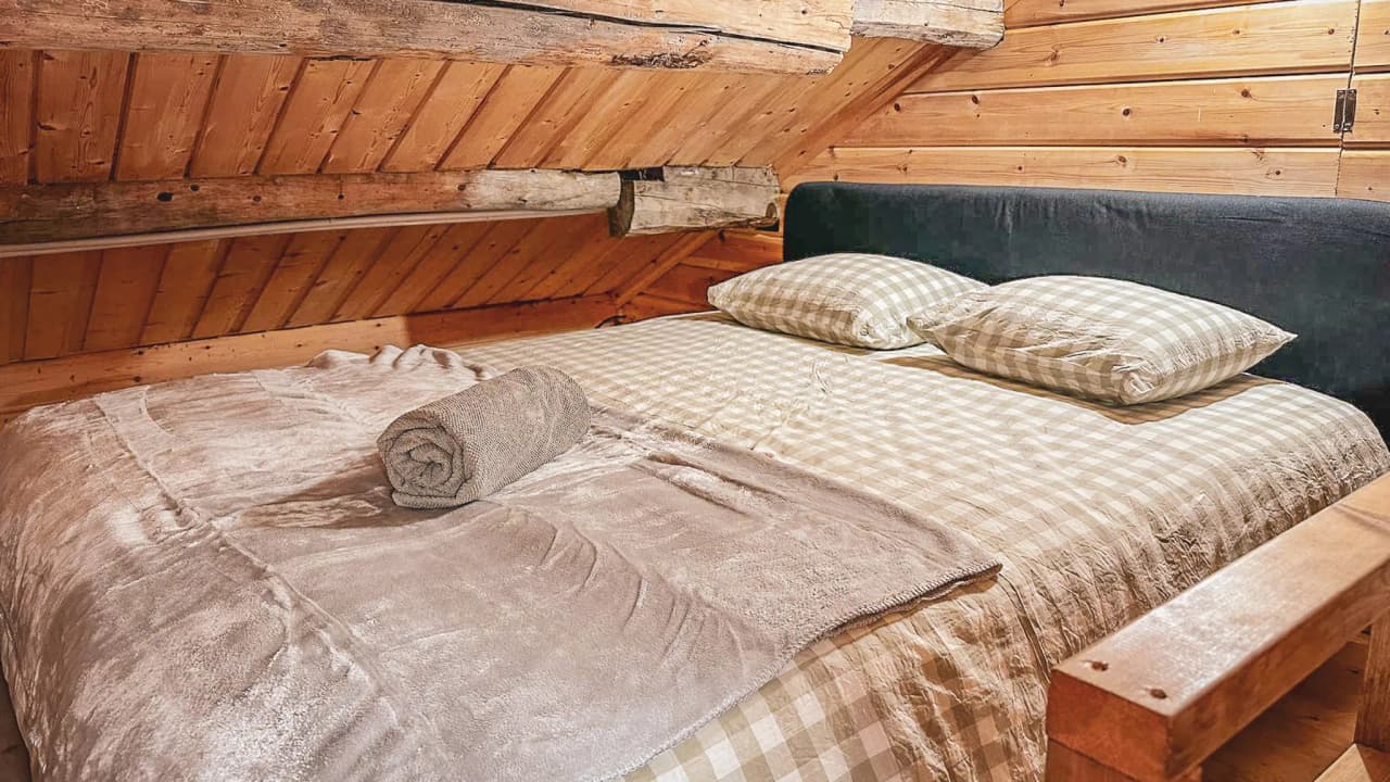 A cosy wooden room, ideal for relaxing after a day of adventure in Lapland.