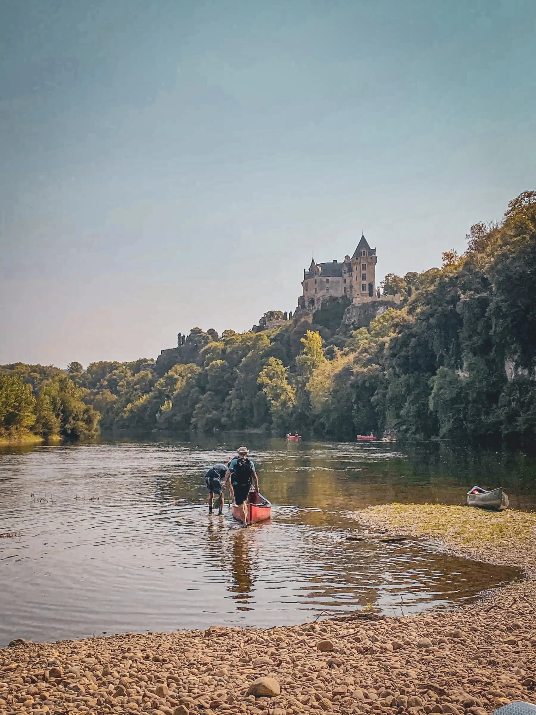 Paddle and wild camp beneath the Dordogne’s castles