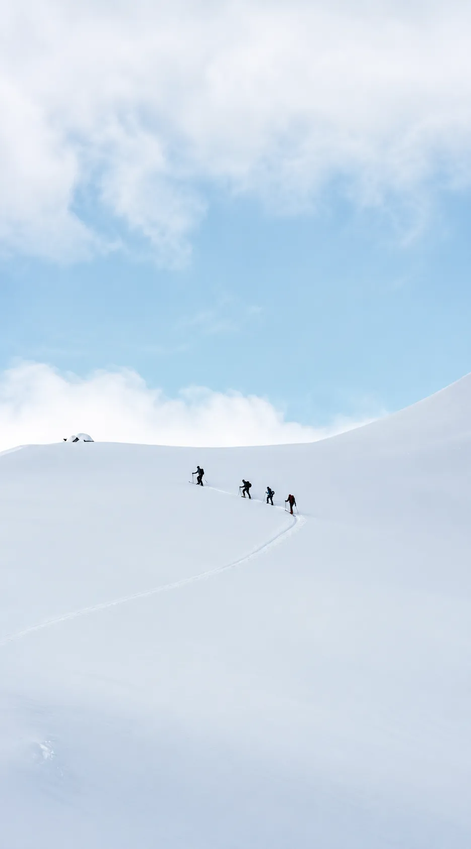 Your first ski touring adventure around Mont Blanc