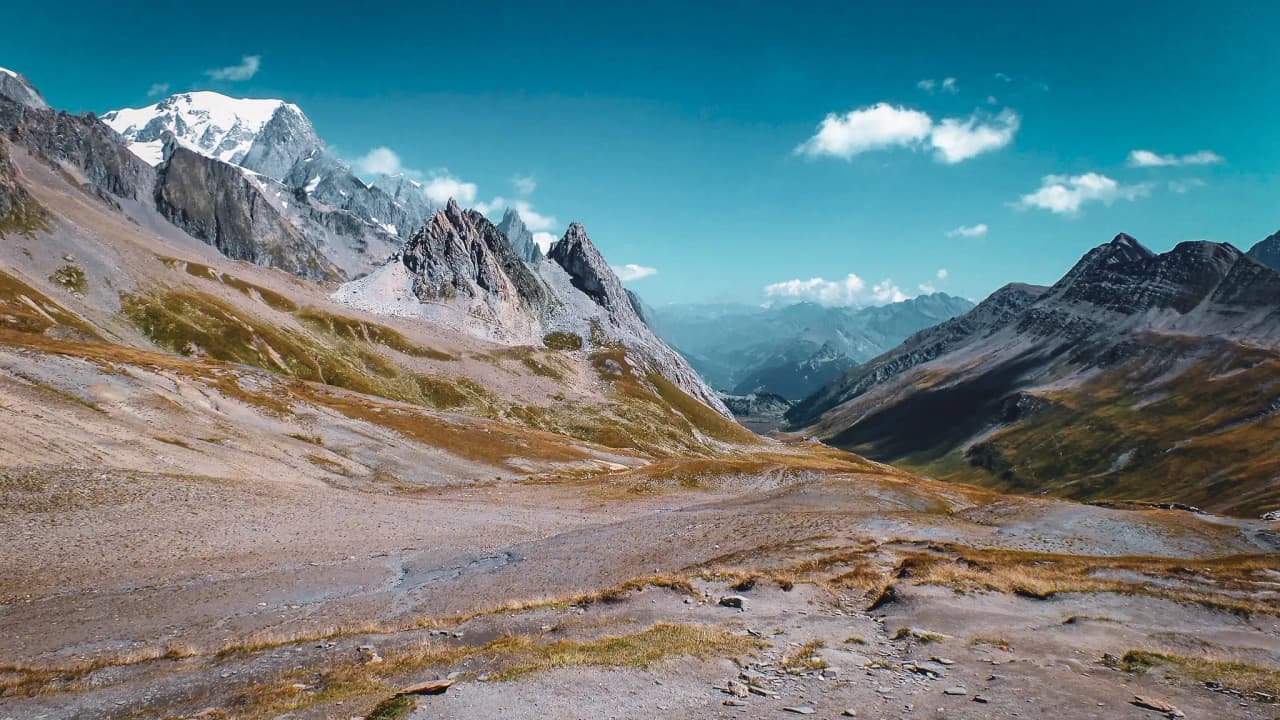 A majestic panorama of the mountains and valleys around Mont Blanc, inviting you to get away from it all.