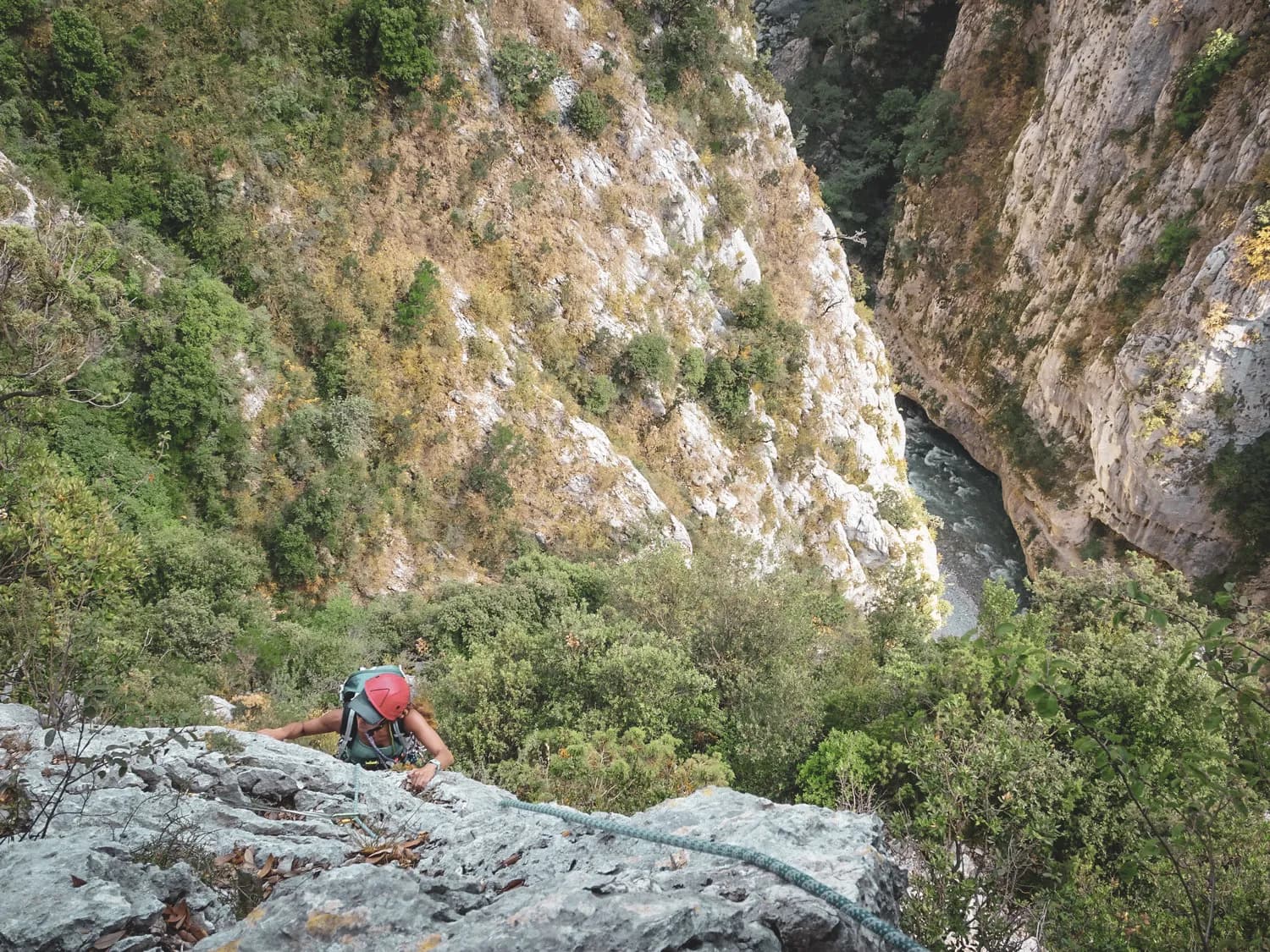 Climbing in the Gorges du Verdon, in the heart of breathtaking wilderness.