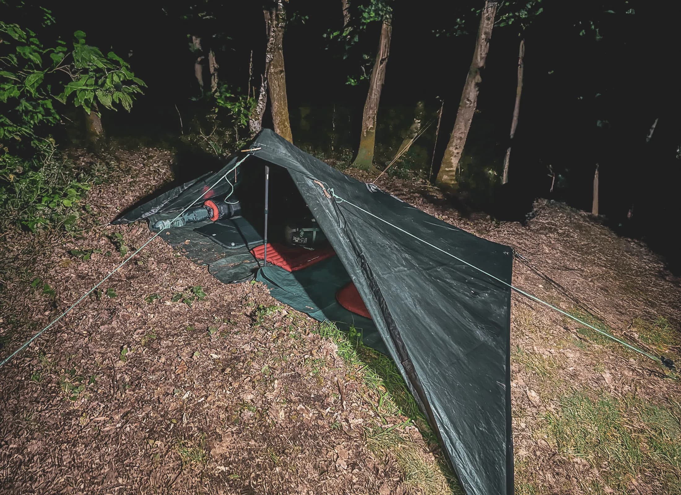 Bivouac tent in the forests of the Vercors, night-time atmosphere and soothing nature.