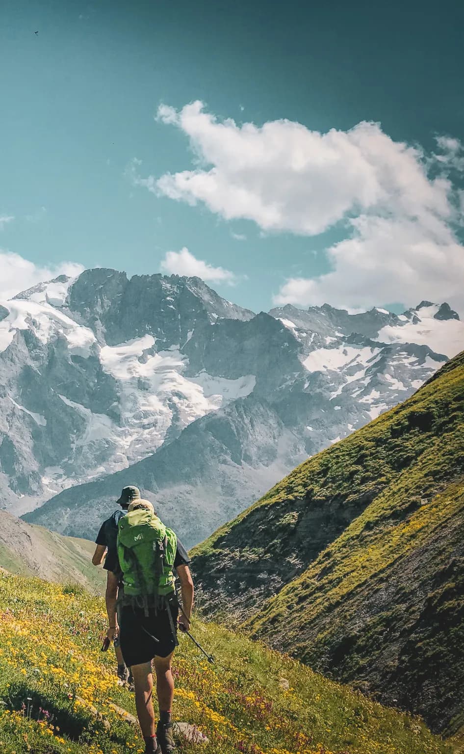 Hiking and bivouac around the Aiguilles d'Arves